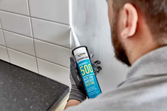 Sika Everbuild Premium+ 500 Silicone Sealant - White 484842/500WE